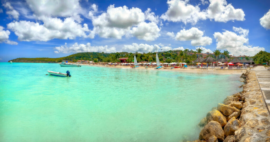 Dickinson Beach - Antigua & Barbuda